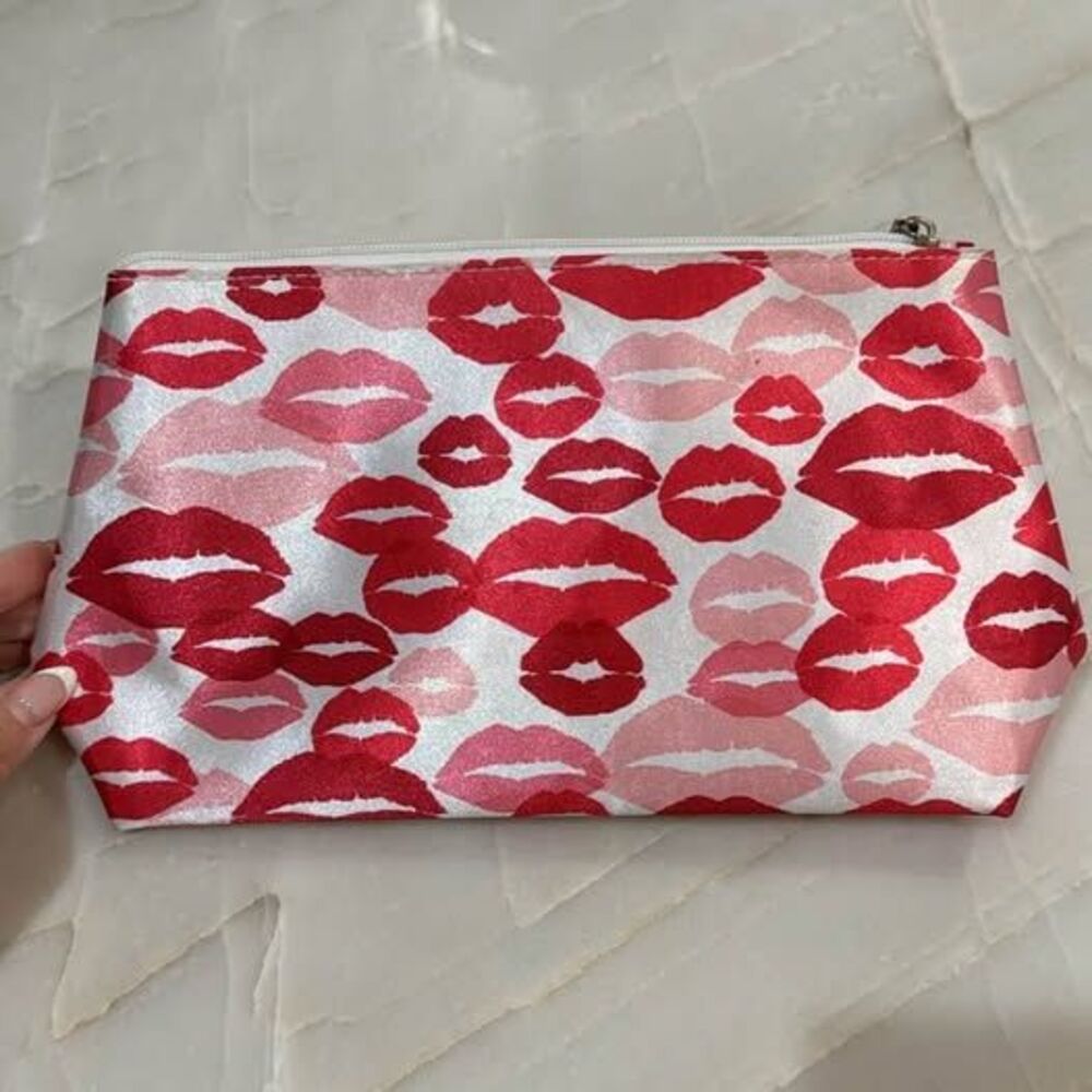 Red and Pink Lips Print Makeup Bag